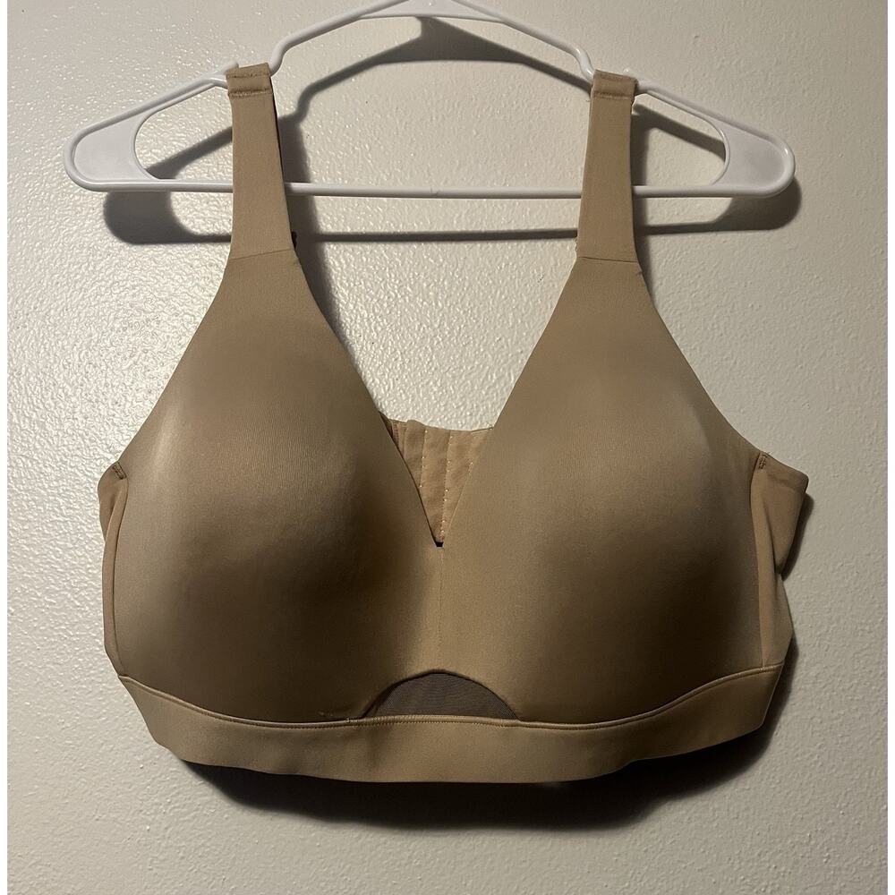Cacique Bra Lightly Lined No Wire Back Closure Wireless Size 42D Beige